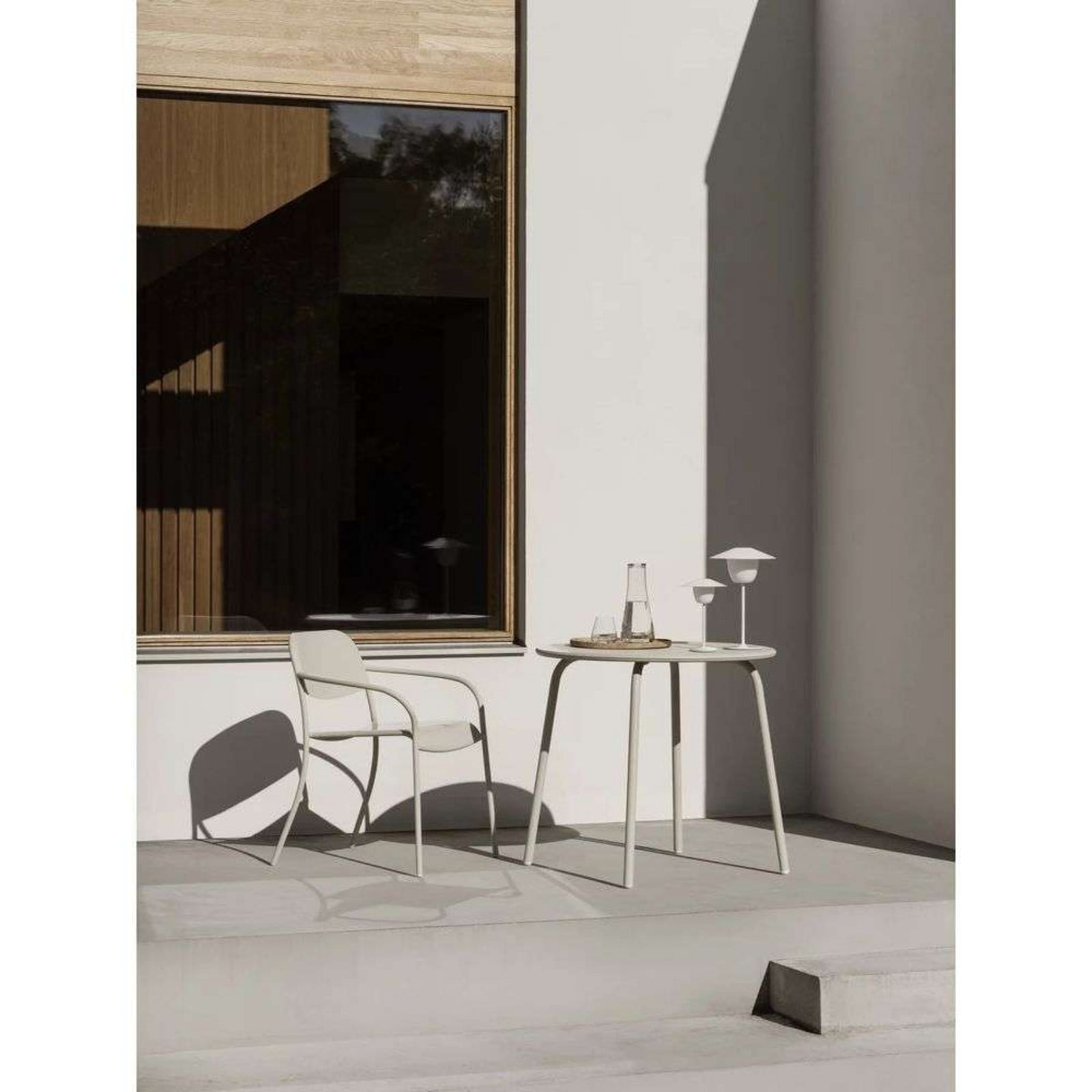 Ani Portable Lámpara de Sobremesa Mini White - Blomus - Sala de estar / salón - Aluminio