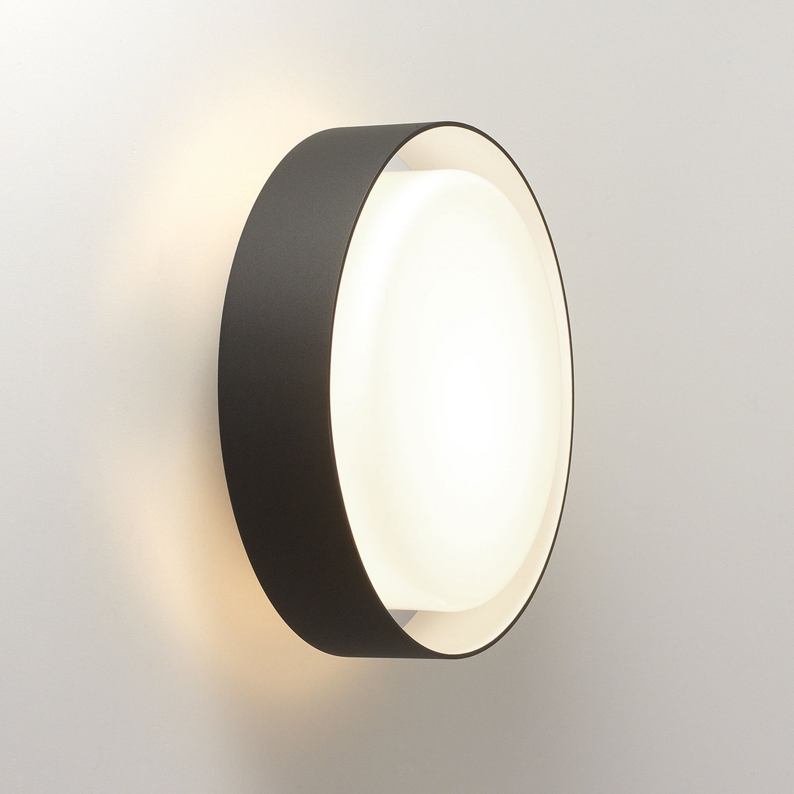 Aplique de pared/plafón Plaff-On, Ø33, IP54, negro - MARSET Plaff-on! - Pasillo - Diseño - Metal - Redonda