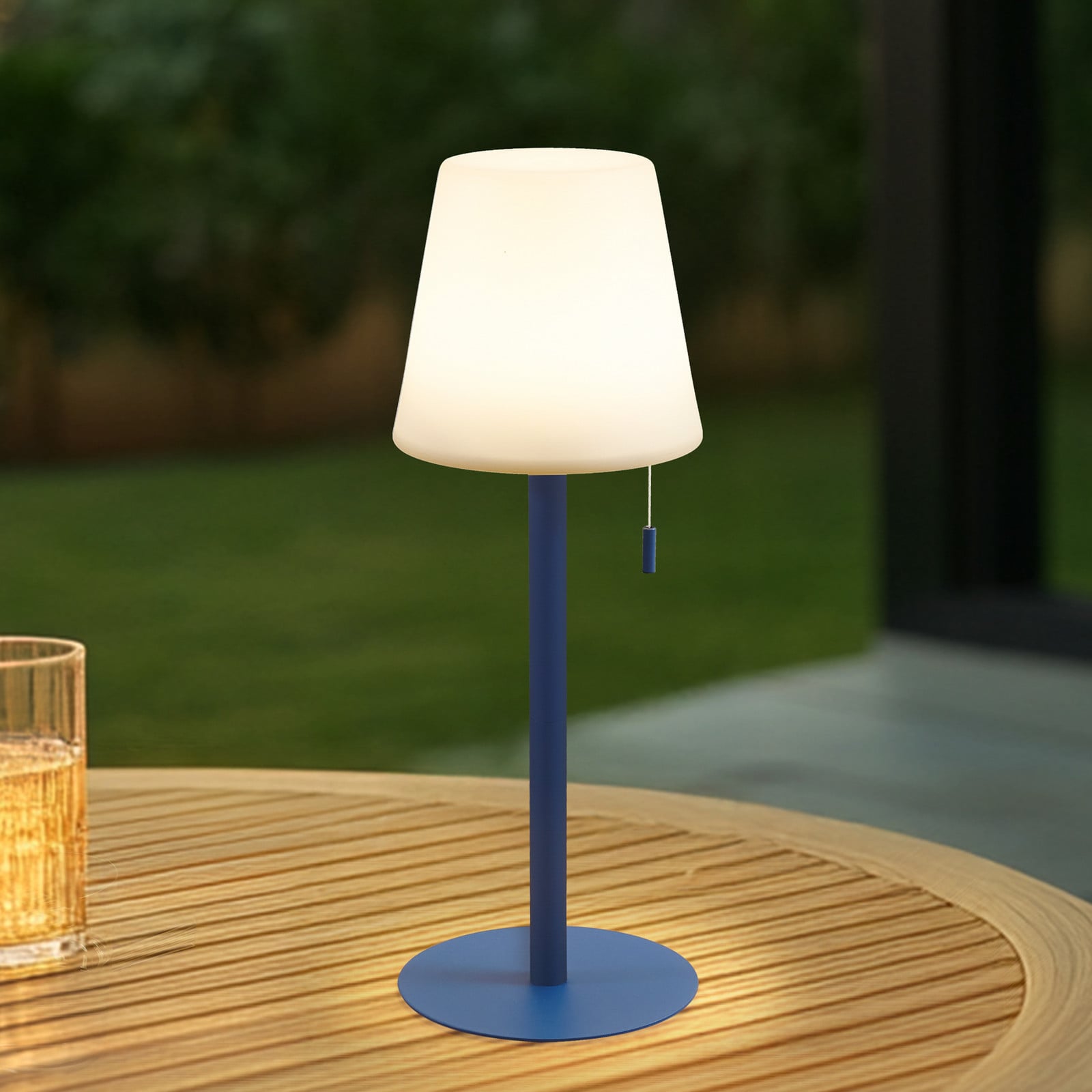 Azalea LED Portable Lámpara de Sobremesa IP44 Blanco/Azul - Lindby - Balcón - Moderno - Aluminio - Con pantalla