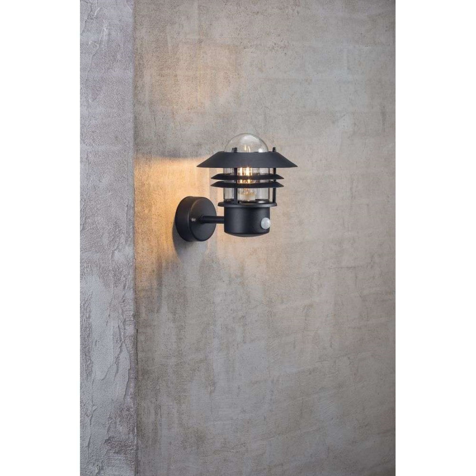 Blokhus Up Aplique de Pared w/Sensor Black - Nordlux - Metal