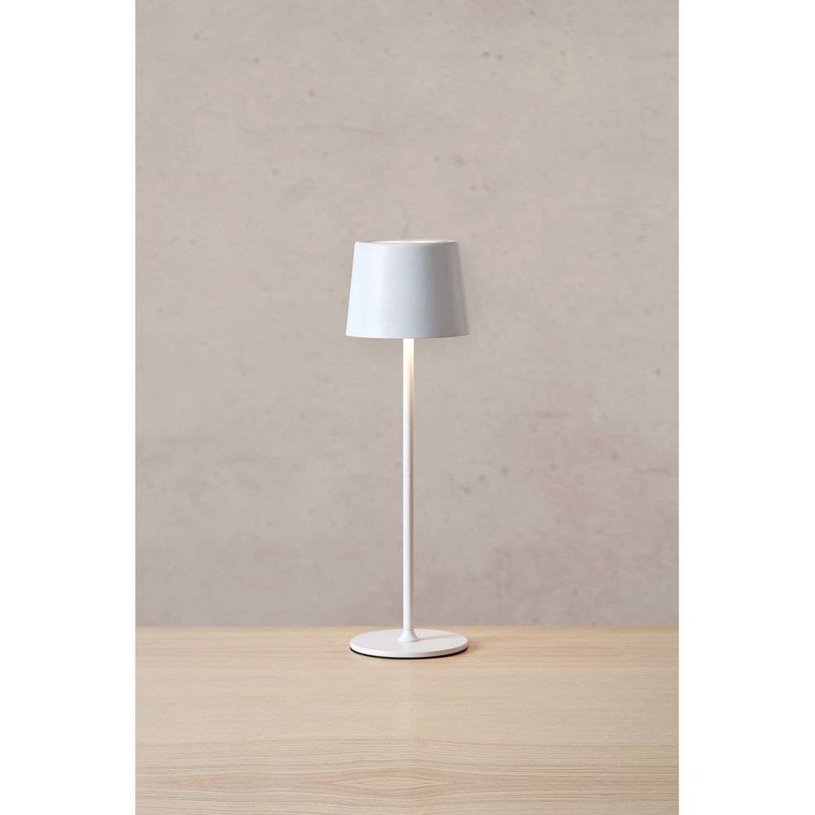 Fiore Portable Lámpara de Sobremesa IP44 Matt White - Markslöjd - Terraza - Metal
