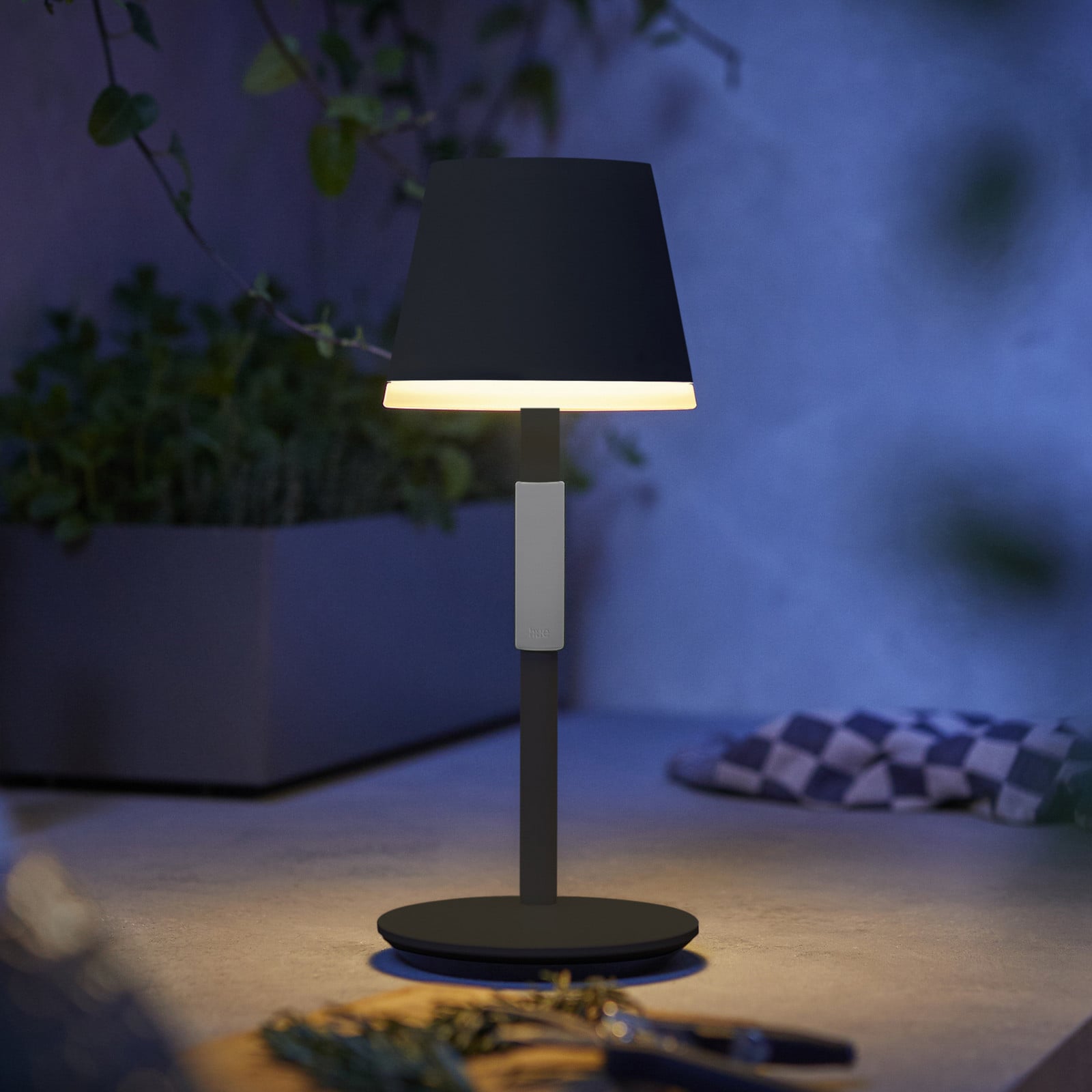 Hue Go Portable Lámpara de Sobremesa White&Color Amb. Black - Philips Hue - Sala de estar / salón - Moderno - Metal - Con pantalla