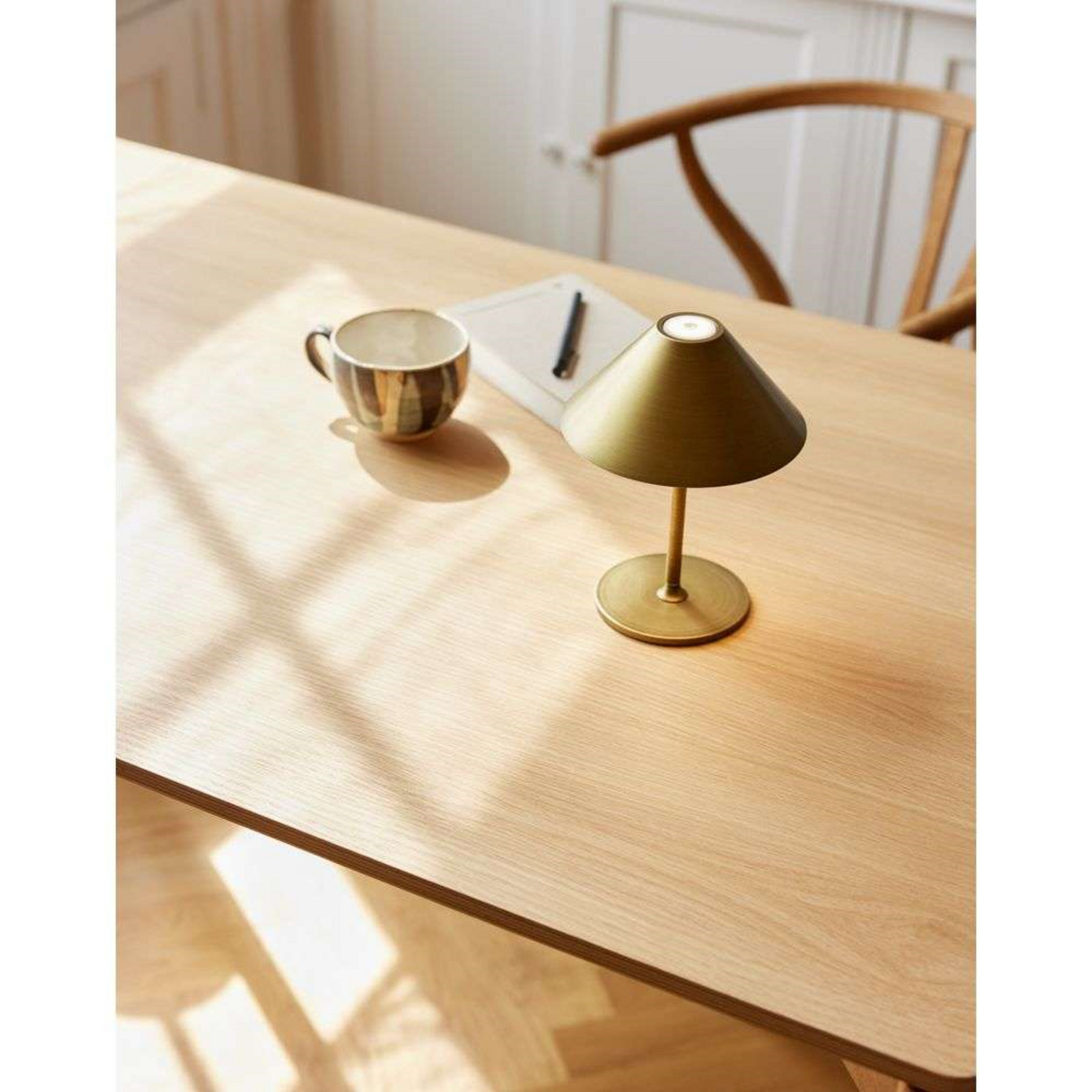 Hygge Portable Lámpara de Sobremesa Antique Brass - Halo Design - Sala de estar / salón - Metal