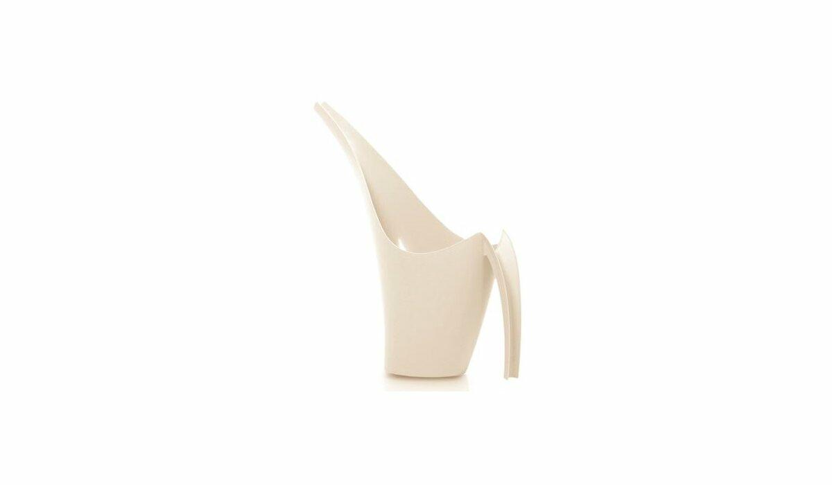 Jarra regadera giraffe 1,5l., dimensiones (mm) 334x140x326, color crema