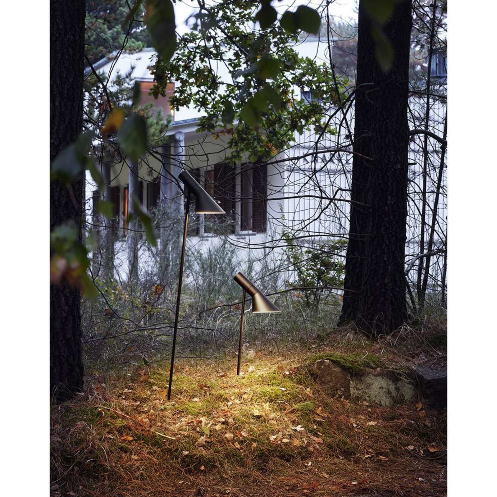 Lámpara de jardín AJ Garden Long 2700K Spike Black - Louis Poulsen - Terraza - Metal