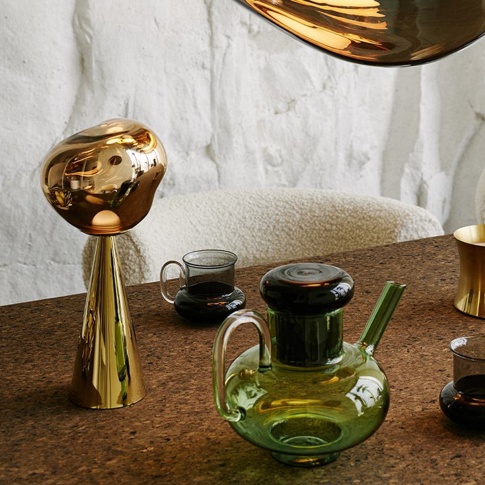 Lámpara de mesa Melt Portable dorada - Tom Dixon - Terraza - Diseño - Plástico - Con pantalla