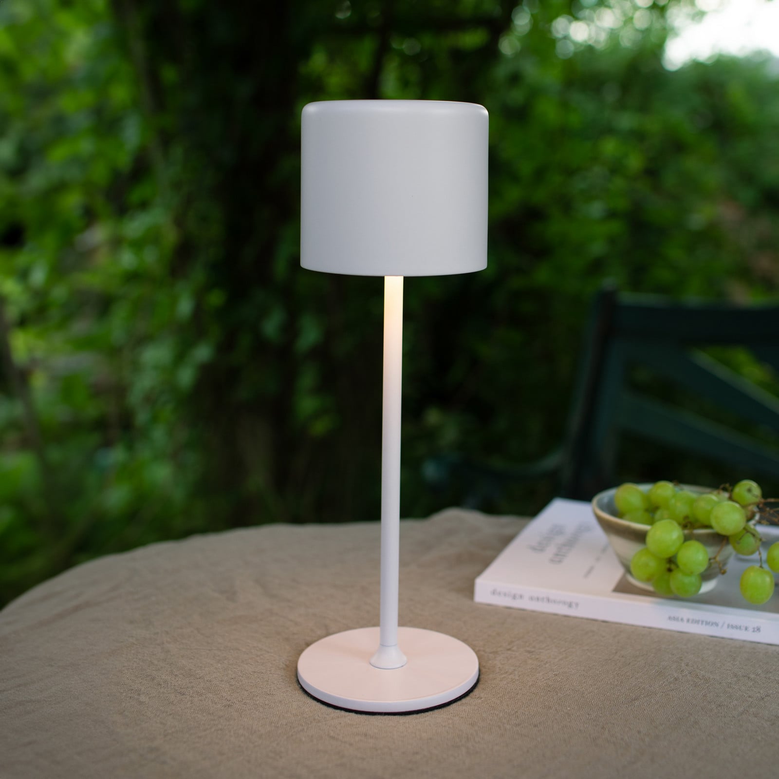 Lámpara de mesa portátil Filo IP44 Blanco mate - Markslöjd - Balcón - Moderno - Metal - Con pantalla