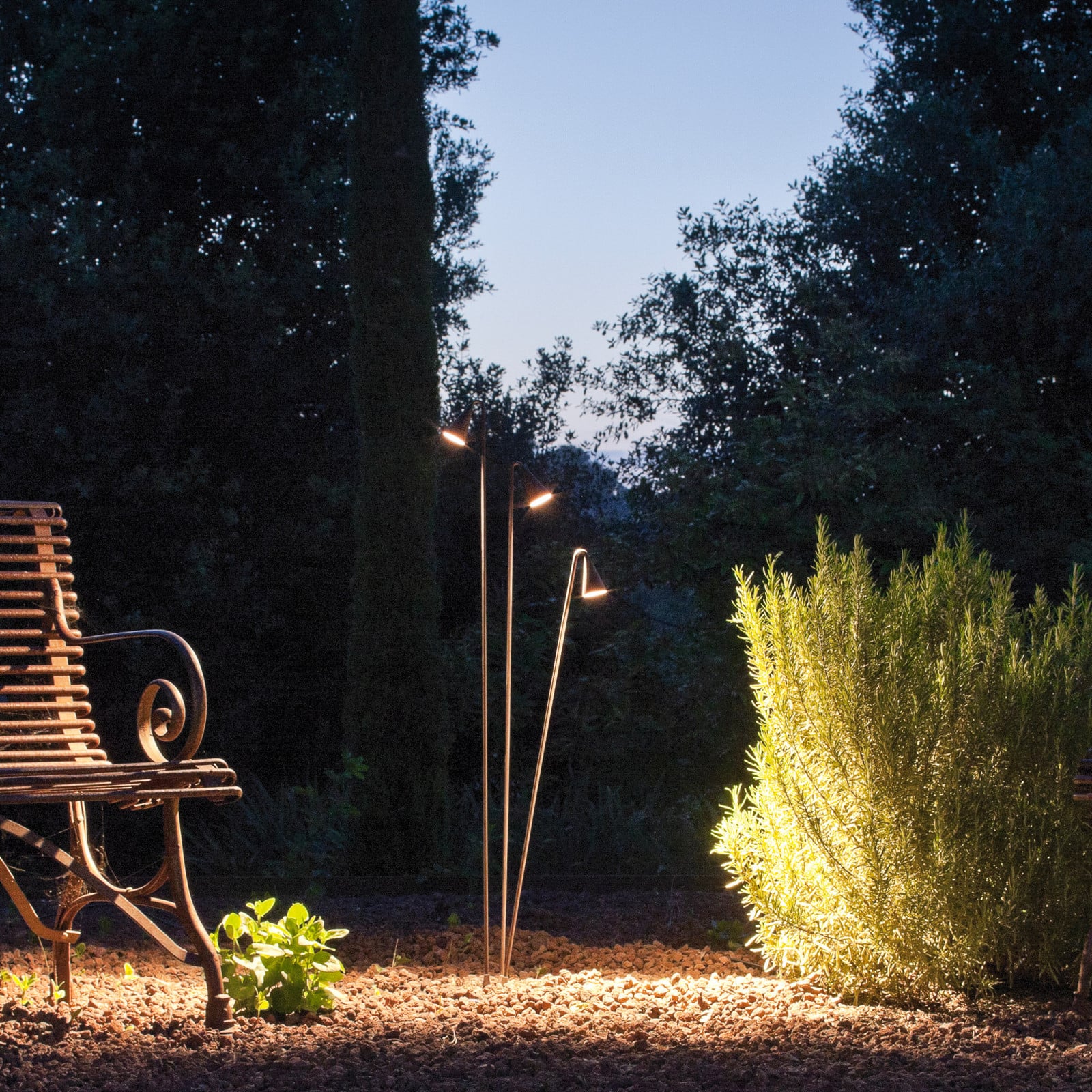 Lámpara de pie LED exterior Brisa, 1 luz, marrón - Vibia - Diseño - Plástico