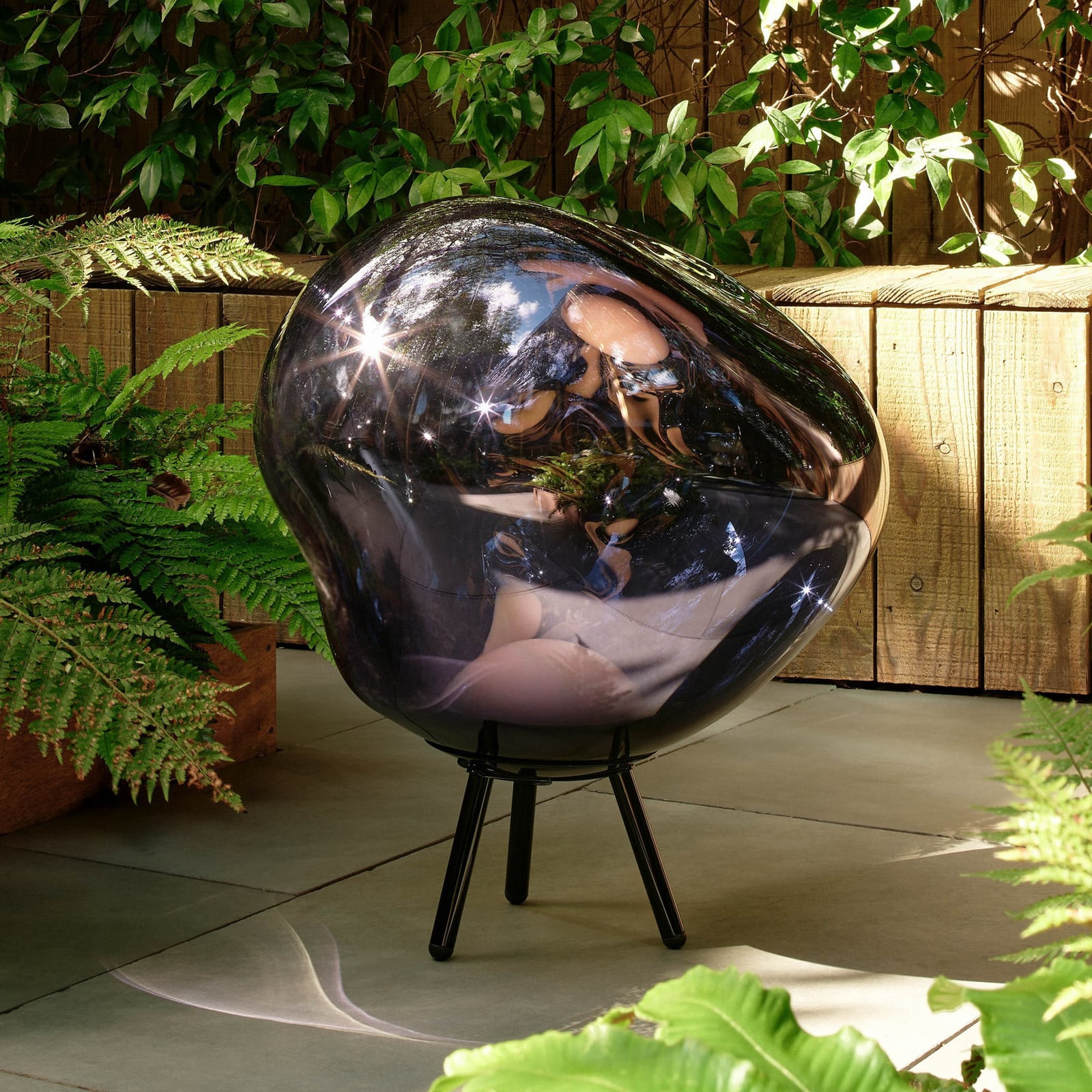 Lámpara de pie Melt Portable Smoke Black - Tom Dixon - Sala de estar / salón - Diseño - Plástico - Trípode