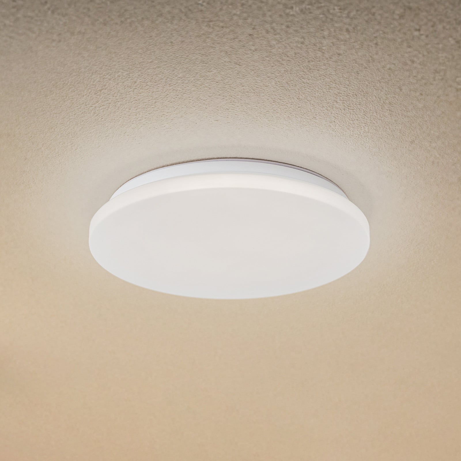 Lámpara LED de techo para exterior Kirkola, 4000 K, Ø 34 cm, blanca - Lindby - Sótano - Plástico - Redonda