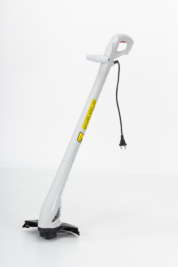 NAC Desbrozadora Eléctrica 250W TE25-DW, corte preciso, sistema TAP&GO, diseño compacto y ligero, ideal para jardines y espacios verdes