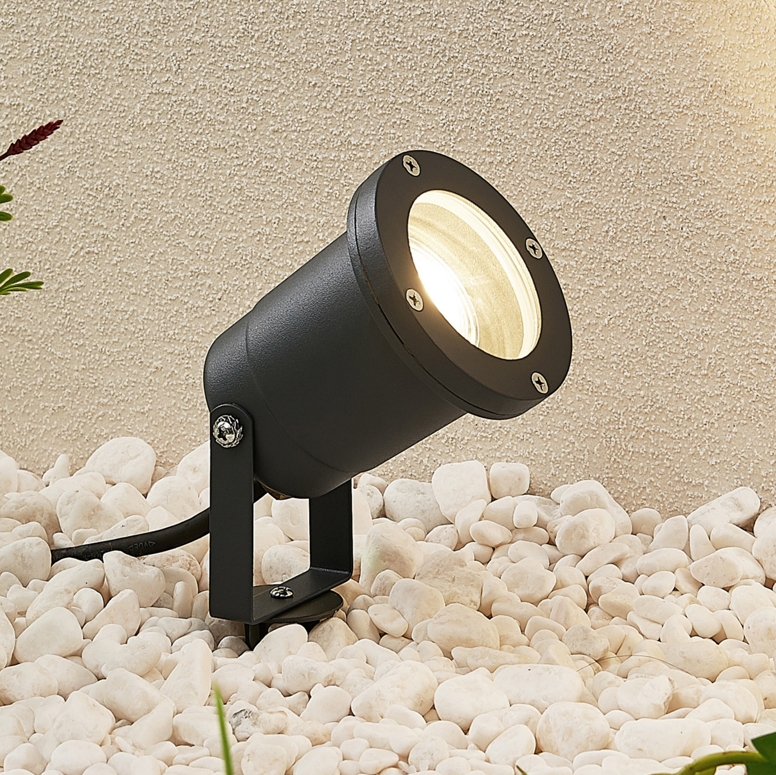 Nielas Spot Exterior w/Spike Black - Lindby - Moderno - Metal - Redonda