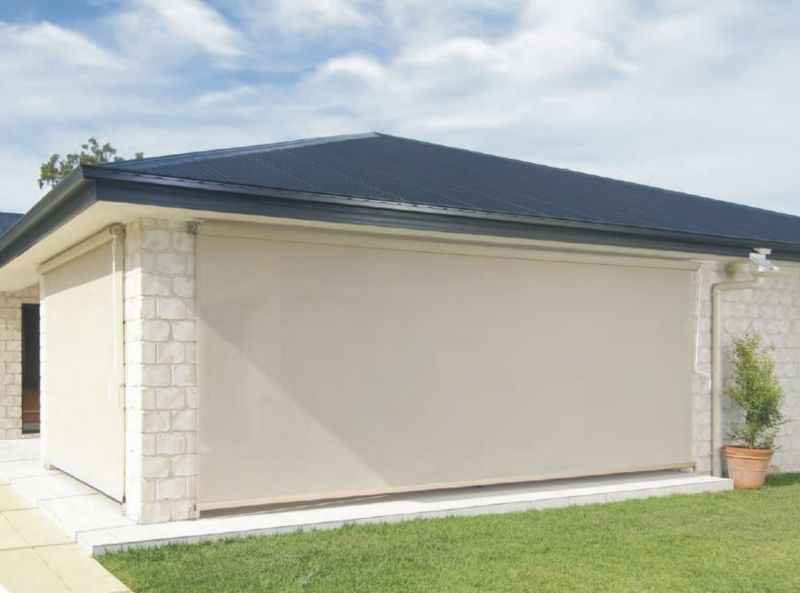 Toldo vertical premium opaco guiado a cable